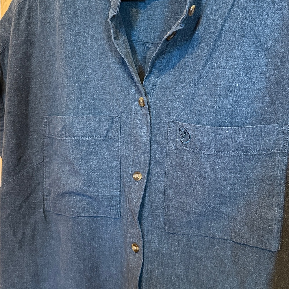 Fjällräven Övik Hemp SS Relaxed Fit Women’s Large Blue Button-Up Shirt - Picture 8 of 10